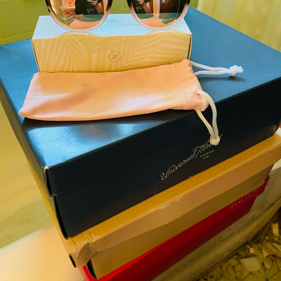 Copper lenses with pink tortoise rims - Picture 3 of 3